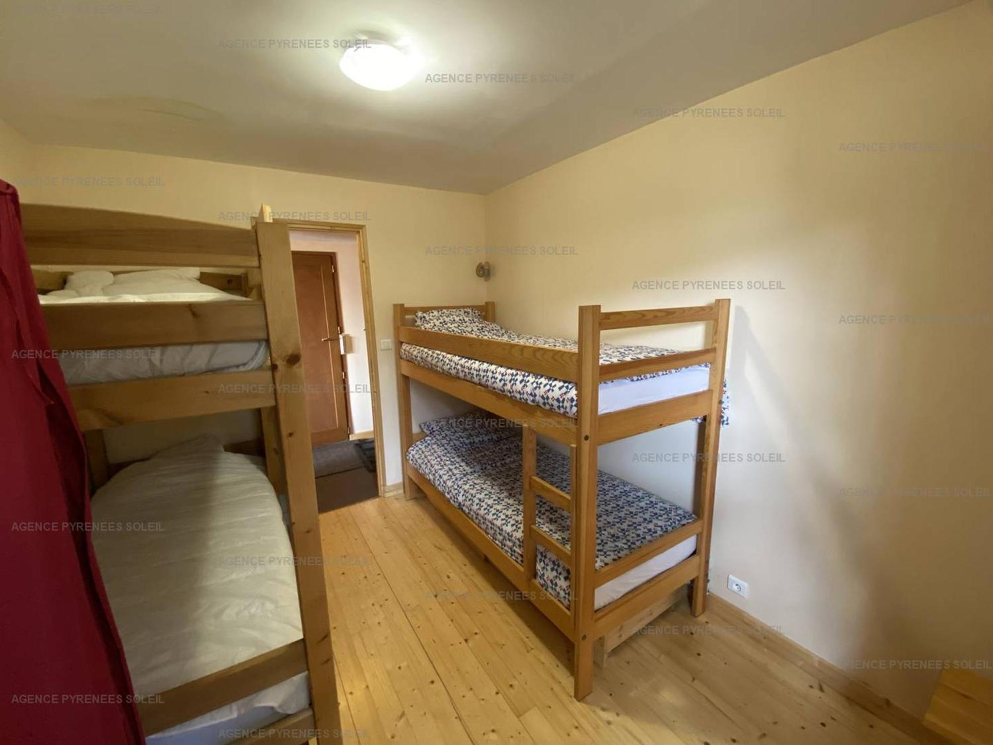 F4 Bas De Chalet Avec Terrasse Et Parking - Les Angles - Fr-1-295-143 외부 사진